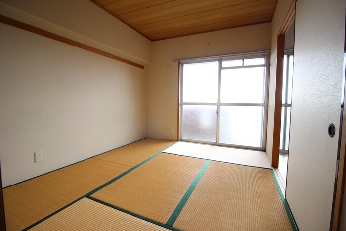 サンヨウハイネスの物件内観写真