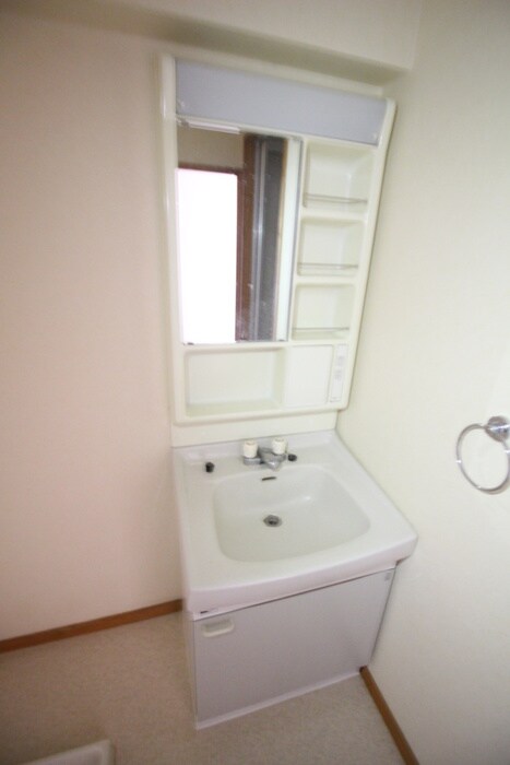 サンヨウハイネスの物件内観写真