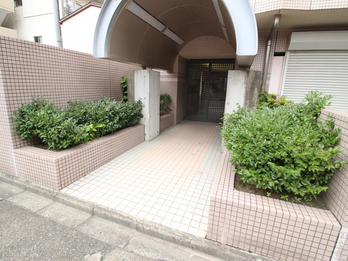 メゾンドベールの物件外観写真