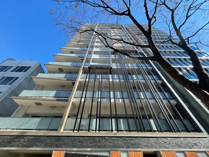 FIRST　RESIDENCE　SAKAEの物件外観写真