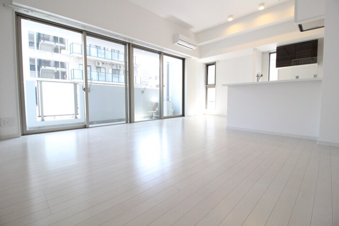 FIRST　RESIDENCE　SAKAEの物件内観写真