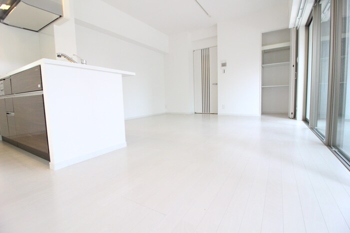 FIRST　RESIDENCE　SAKAEの物件内観写真
