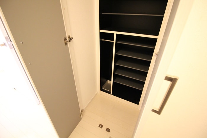 FIRST　RESIDENCE　SAKAEの物件内観写真