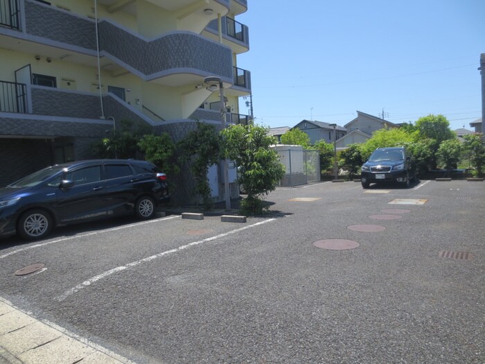 サニーコート神領の物件外観写真