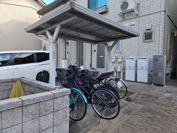 グレーシア中郷Aの物件外観写真