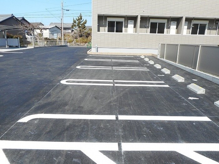 カルメーラの物件外観写真