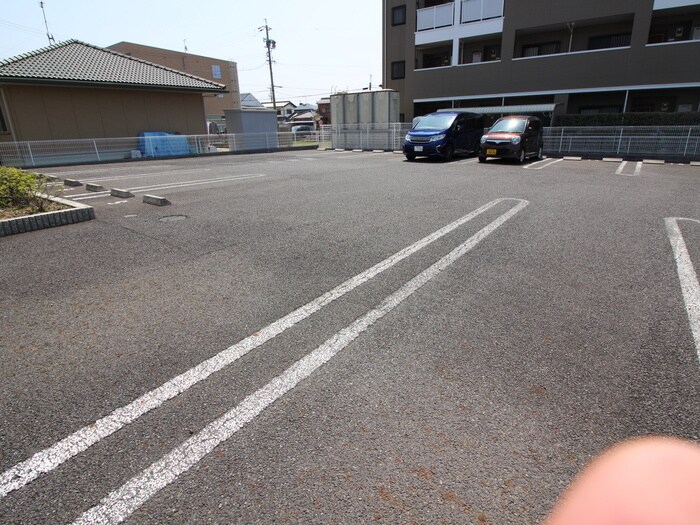 カ－サタカバⅡの物件外観写真