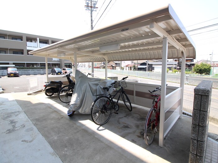 カ－サタカバⅡの物件外観写真