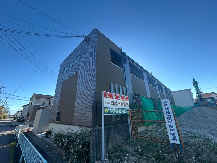 エスペランス勝川の物件外観写真