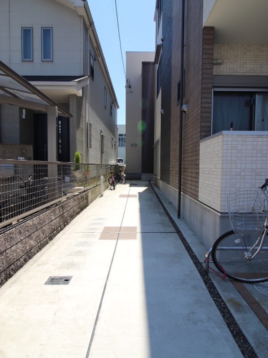 Ｐｈｉｌ Ｇｌａｎｚの物件外観写真