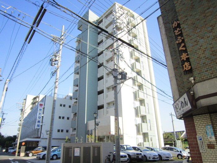 パラシオン西新の物件外観写真