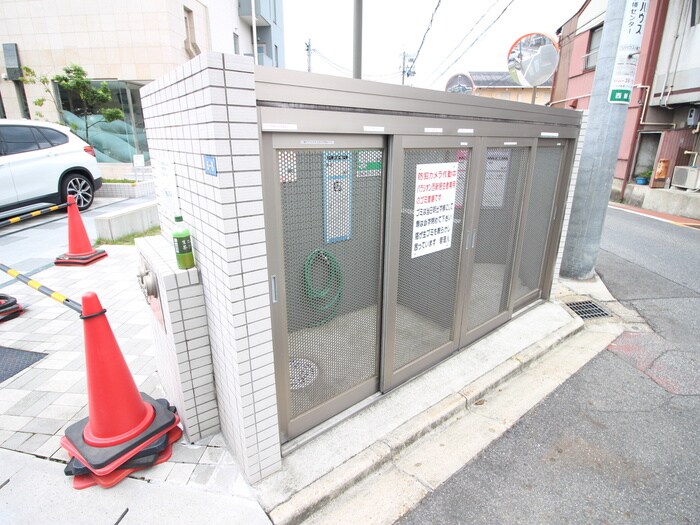 パラシオン西新の物件外観写真