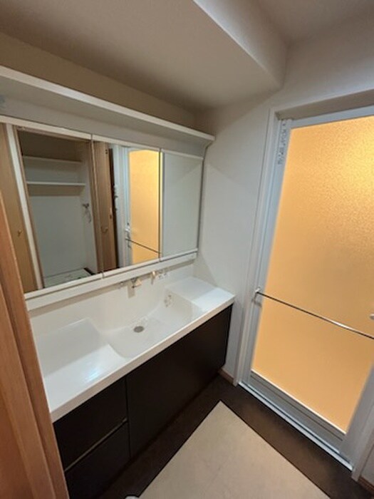 パラシオン西新の物件内観写真