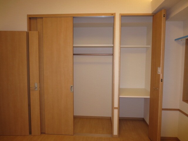 パラシオン西新の物件内観写真