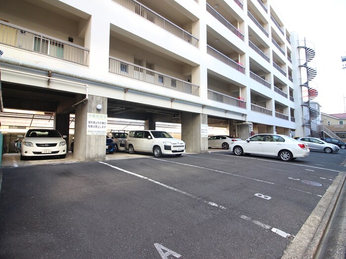 共栄ビルの物件外観写真