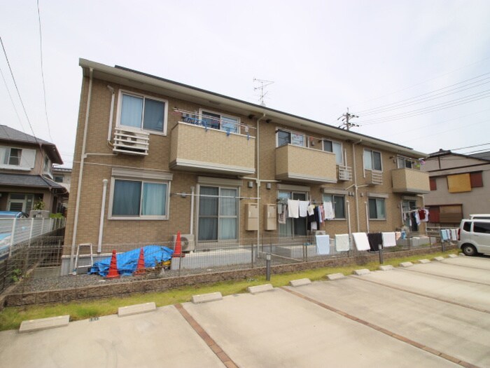 パストラル楠の物件外観写真