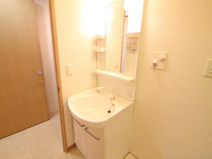 Gramercy Shirakawa Koenの物件内観写真