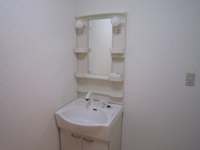 エメラルドホームの物件内観写真