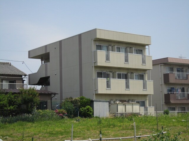 ＣＯＭＦＯＲＴ９７の物件外観写真