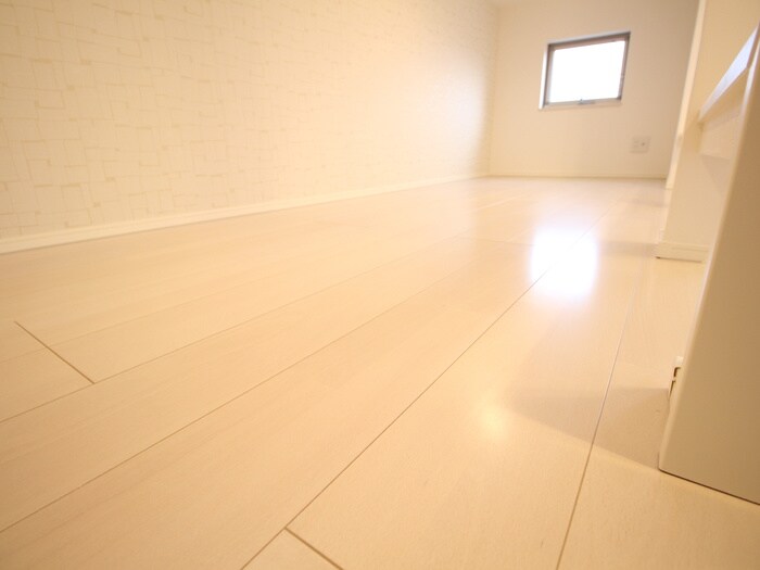 ロイヤルクレスト天塚町の物件内観写真