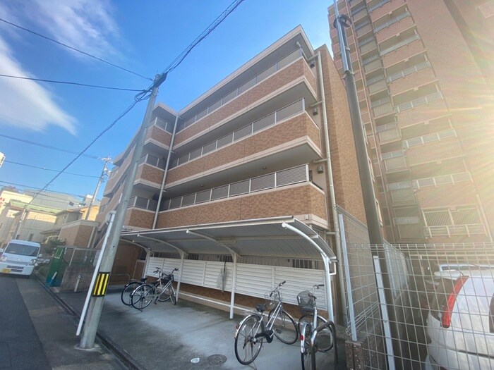 セレスティアル大曽根の物件外観写真