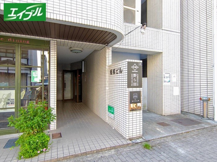 板柳ビルの物件外観写真