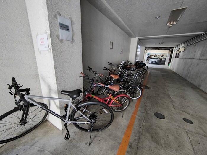 板柳ビルの物件外観写真