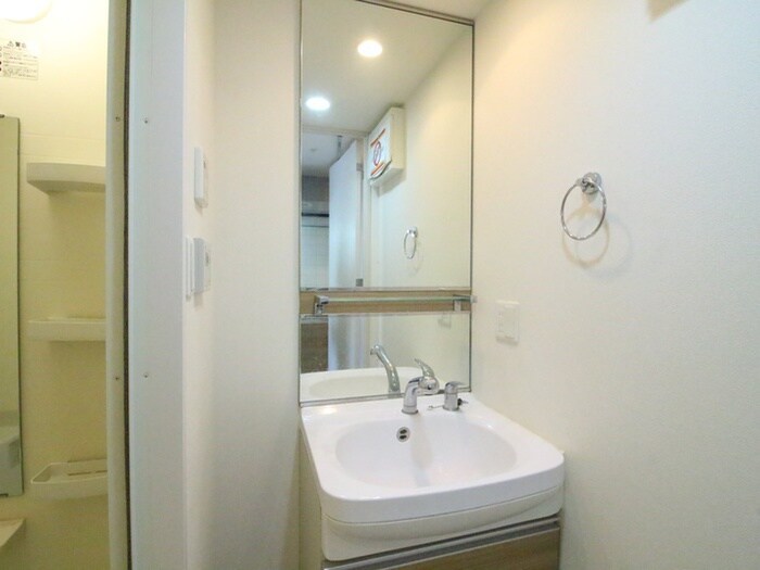 ﾌﾟﾚｻﾝｽ名古屋STATIONﾙﾐｱｽ(906)の物件内観写真