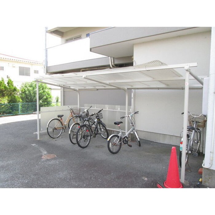 ドミール英の物件外観写真