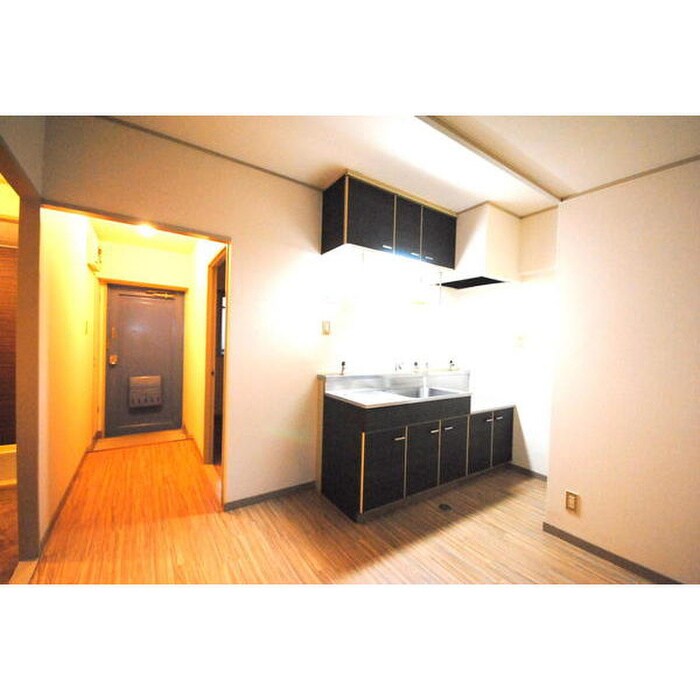 ドミール英の物件内観写真