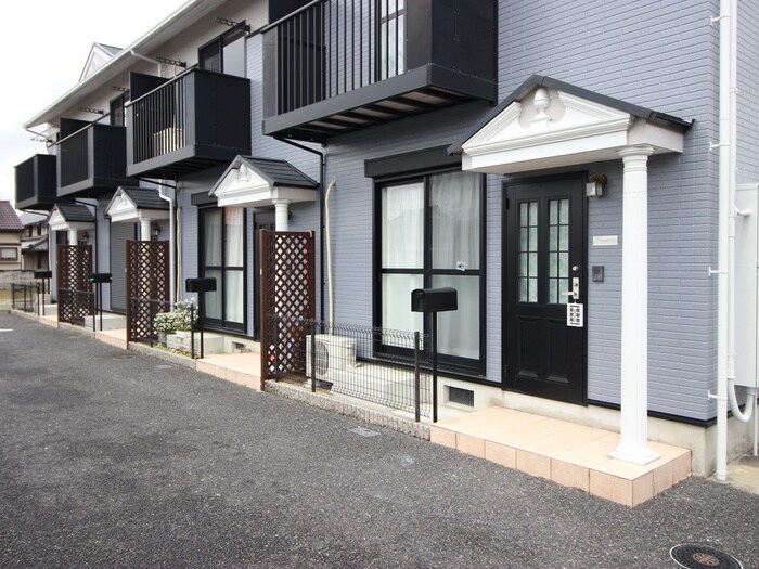 ａｍｏｒｅ富塚の物件外観写真