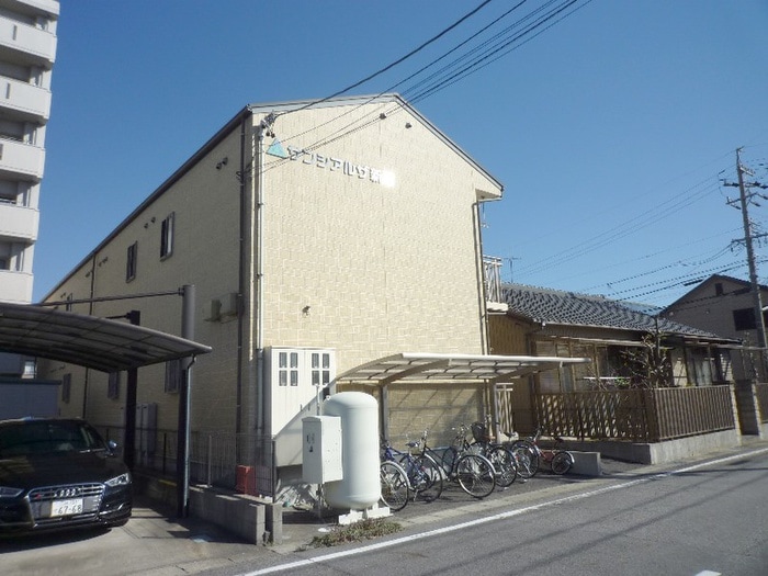 サンシアルザ新地の物件外観写真