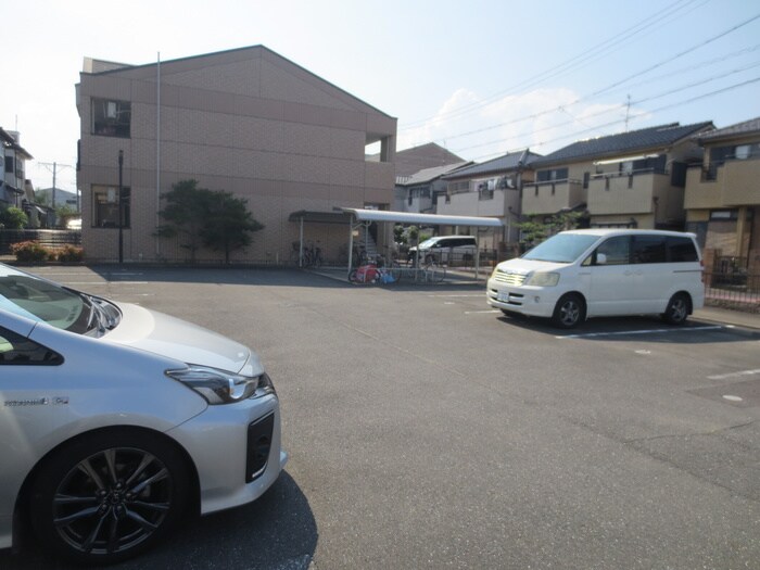 ジョイ　パティオの物件外観写真