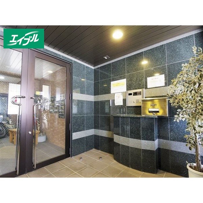 Ｍ３ＥＬＭｕｎｄｏ　の物件外観写真