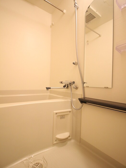 ﾌﾟﾚｻﾝｽNAGOYAﾌｧｽﾄ（206）の物件内観写真