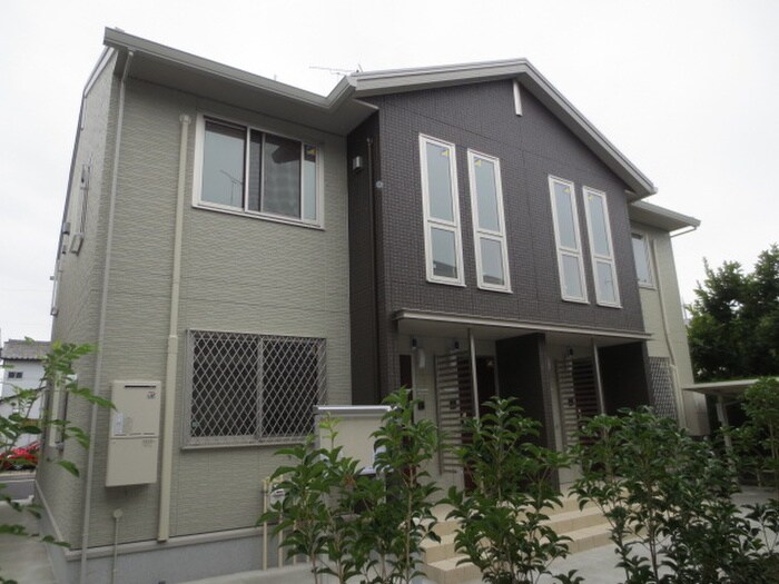 コージーハウスＢ棟の物件外観写真