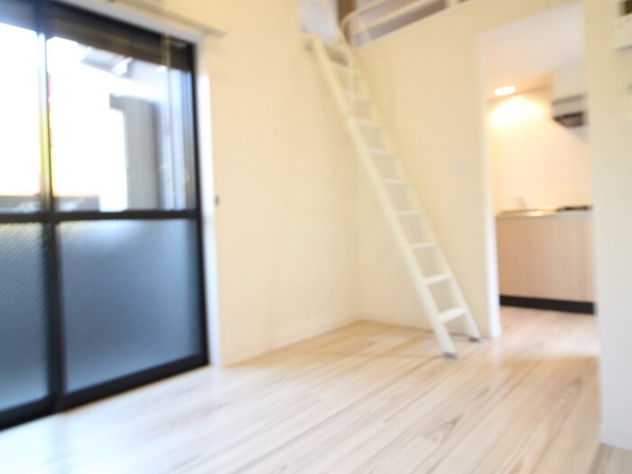 Haus Ruhe高畑の物件内観写真