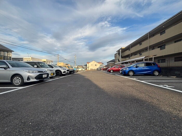 グランドヒルズ神ﾉ倉の物件外観写真