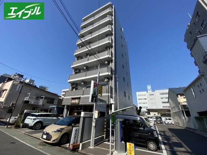 WAZO泉の物件外観写真