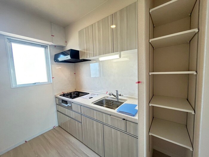 サンパーク柏原の物件内観写真