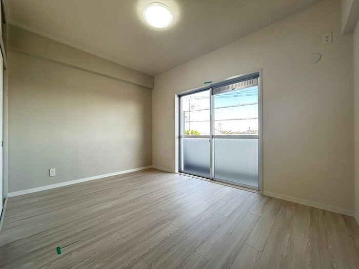 サンパーク柏原の物件内観写真