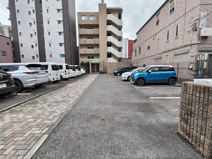 ネオ青山の物件外観写真