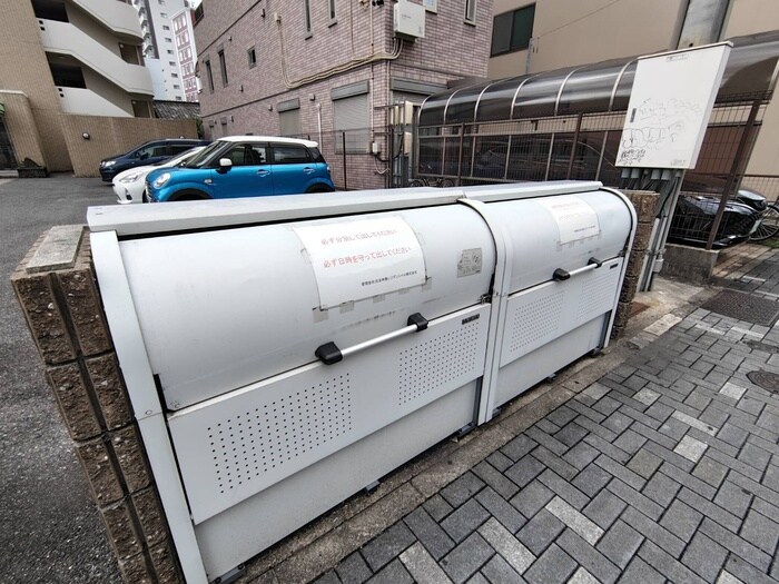 ネオ青山の物件外観写真