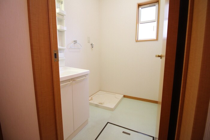 スマイルＭ＆Ｅ東館の物件内観写真