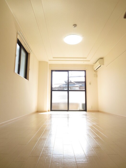 プレジデント川中の物件内観写真