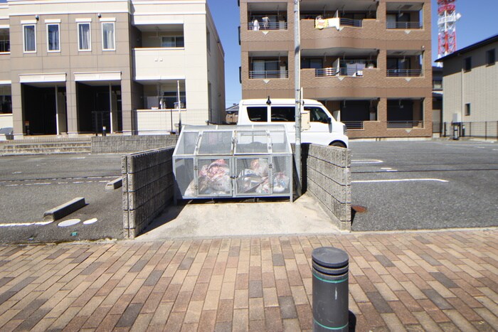 プレジデント川中の物件外観写真