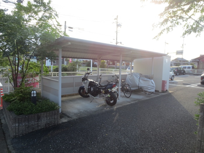 アシュ－レの物件外観写真