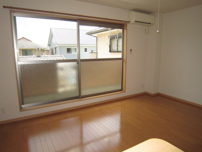 ファミール尺口の物件内観写真