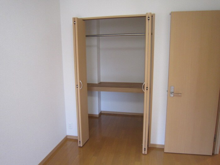 ファミール尺口の物件内観写真