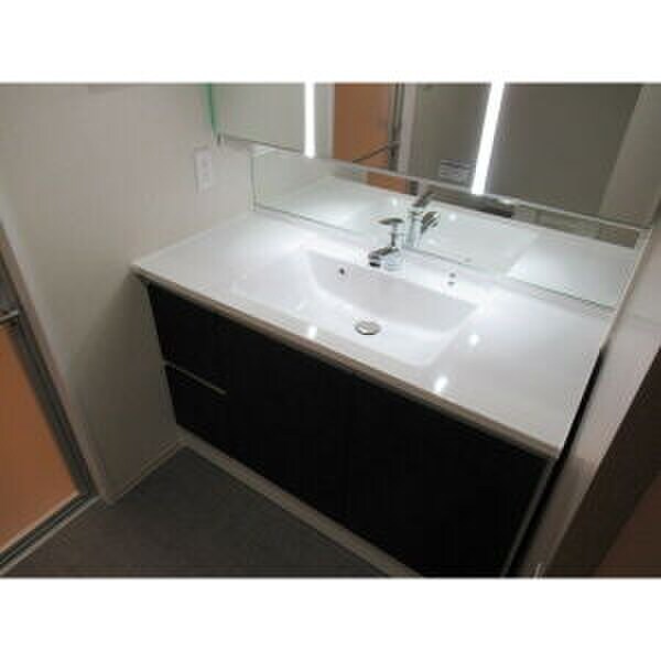 Flair丸の内の物件内観写真